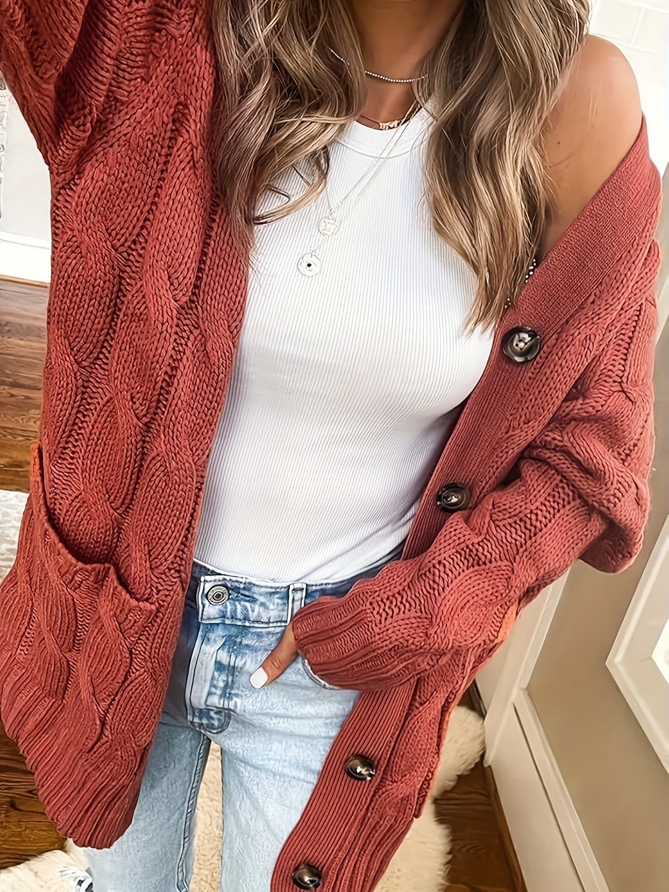Camilla | Kabelstrikket Cardigan med Knapper