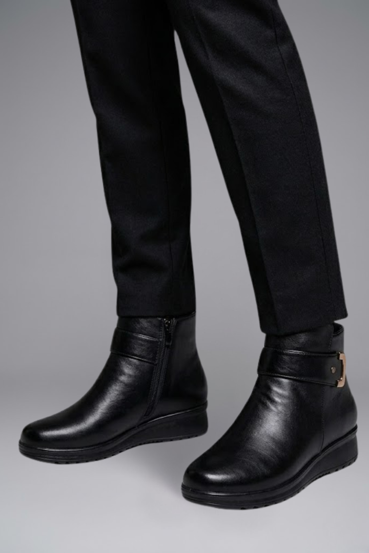 Women's Leather Warm Fur Lined Buckle Low Wedge Ankle Boots