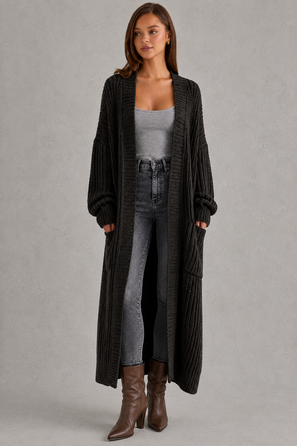 Ebba | Lang Ribstrikket Cardigan med Lommer