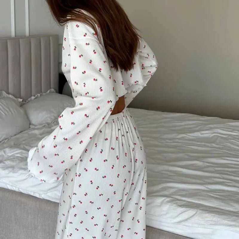 Fanny | Pyjamassæt med Kirsebærprint