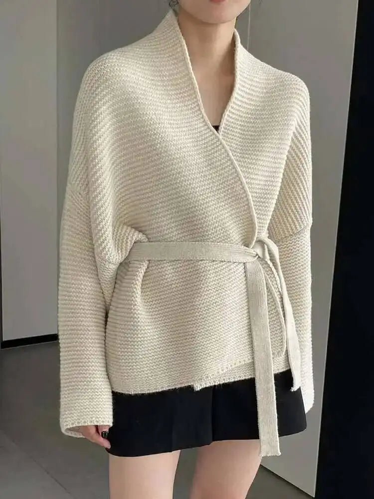 Ulrikke | Strikket Cardigan med Sjalskrave og Bælte