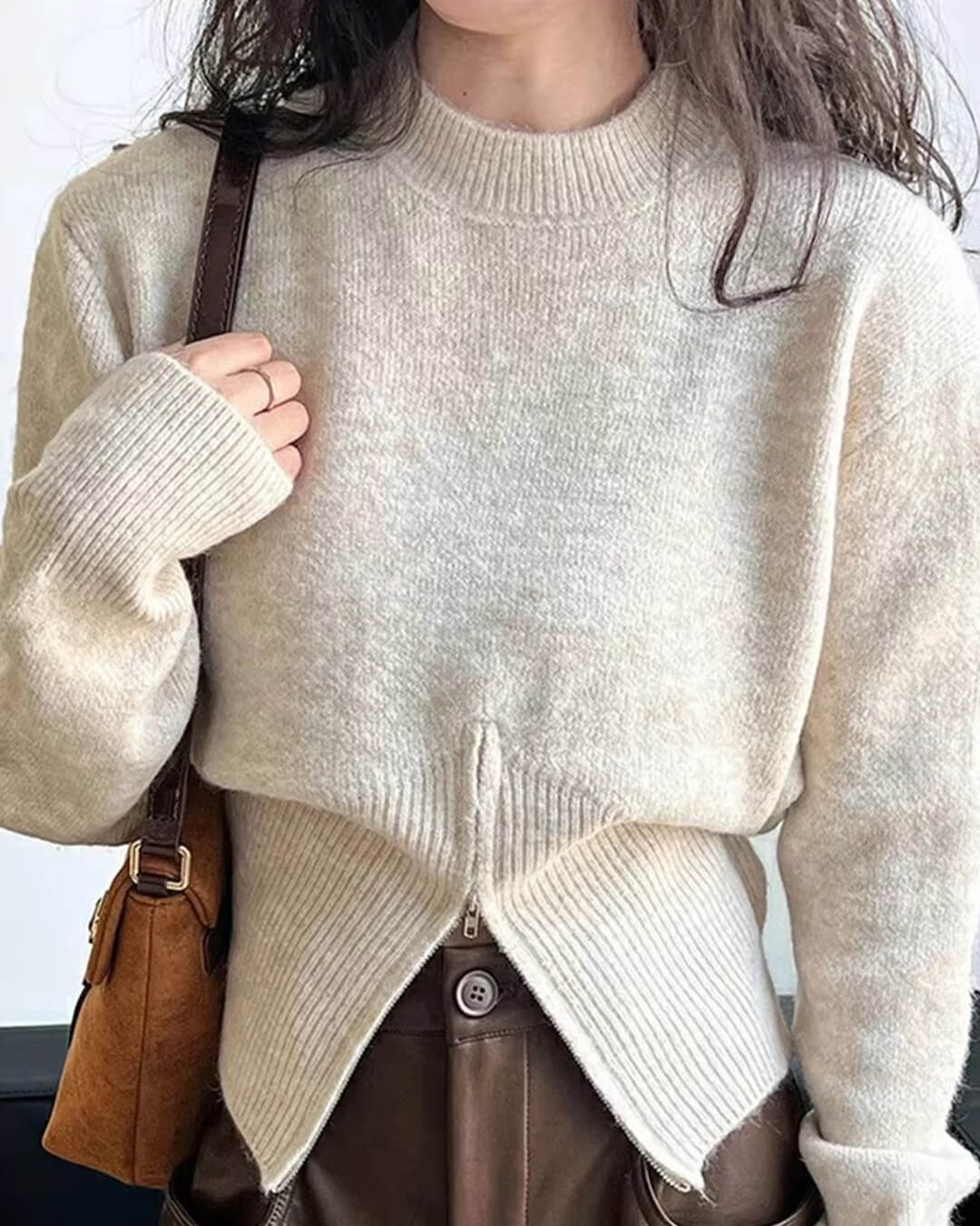 Adahlia Slim Waist Pullover