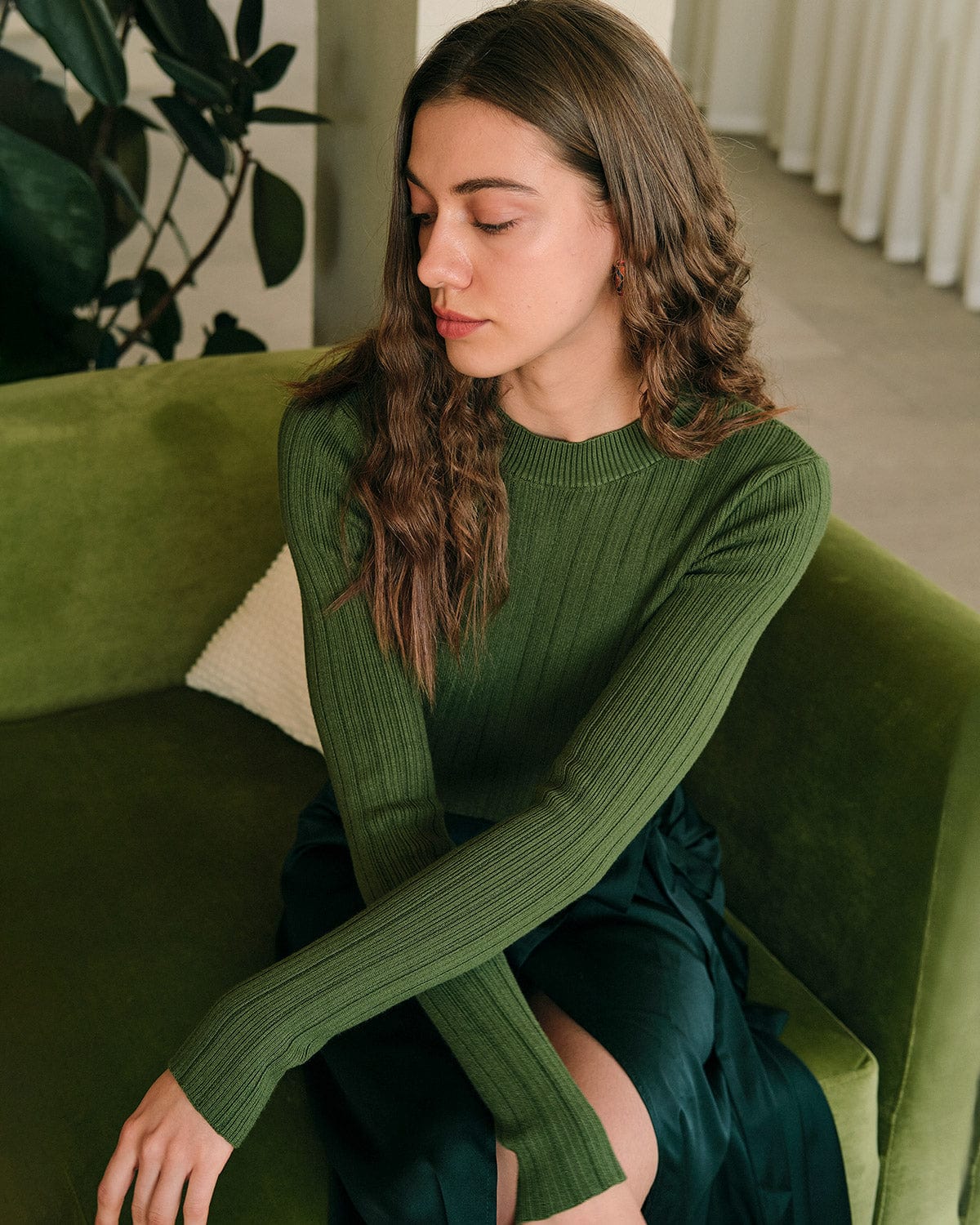 Priya | Round Neck Ribbed Knit Sweater